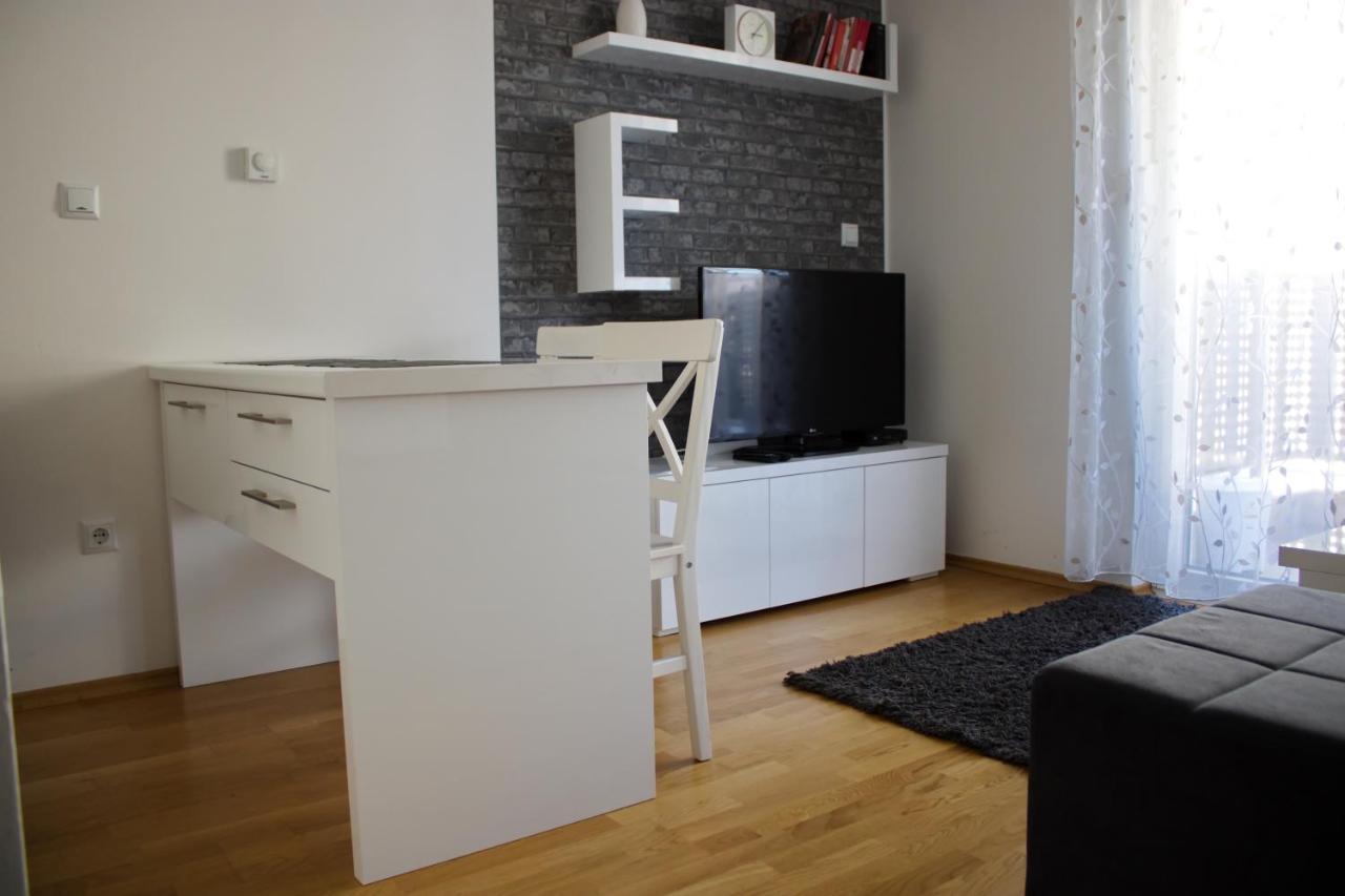 Studio Apartman Miljacka 13 Сараево Экстерьер фото